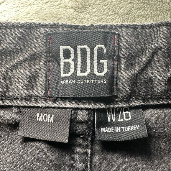 BDG Jeans Women Size 26 *27x28.5 Mom Fit 90s Faded Black Denim High Waist Casual - Picture 10 of 13